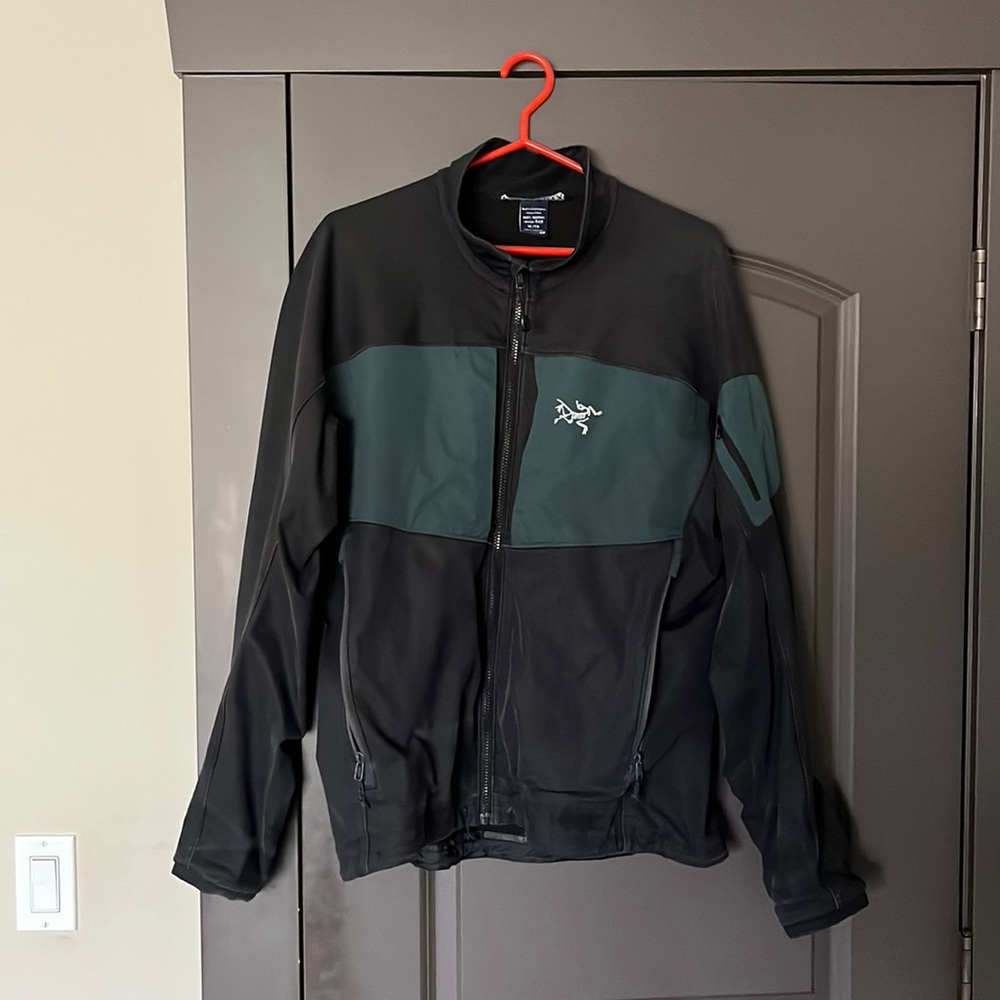 Vintage Arc’teryx Zipup